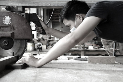 从校园创意到成熟企业 一个木制家具品牌的成长之路